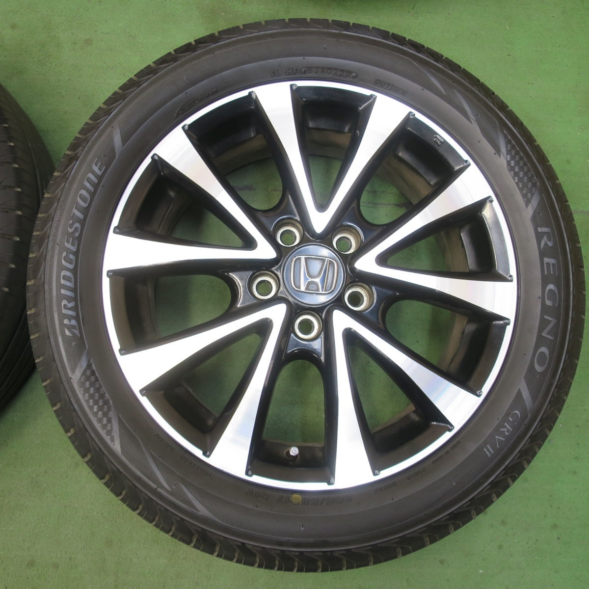 バリ溝！22年！9.5分★ホンダ RK ステップワゴン スパーダ 純正 205/55R17 ブリヂストン レグノ GRVⅡ 17インチ PCD114.3/5H★6022506イノ