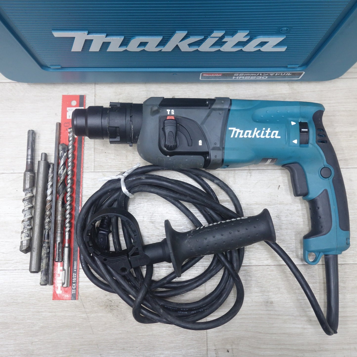 [送料無料] 付属品付き◆マキタ 22mm ハンマドリル HR2230 電動 工具 ハンマードリル makita コード式◆