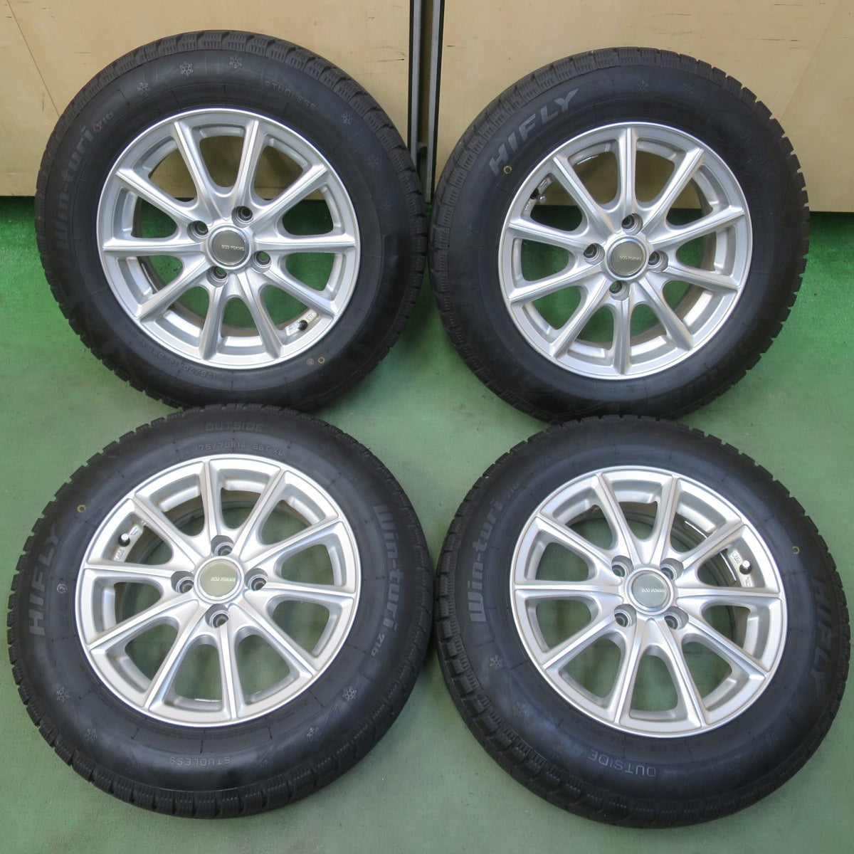 バリ溝！23年！9.5分◎スタッドレス 175/70R14 ハイフライ Win-turi 216 ECO FORME エコフォルム 14インチ PCD100/4H◎6100809イス
