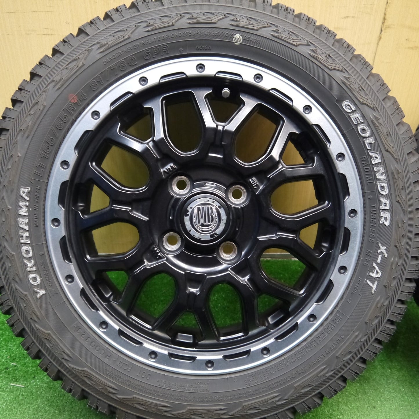 バリ溝！23年！キレイ！8.5分★MB MUD BAHN XR-800M 165/65R14 81/78Q 6PR ヨコハマ ジオランダー X-AT 14インチ マッドバーン アトレー 等 PCD100/4H★5041811Hノ