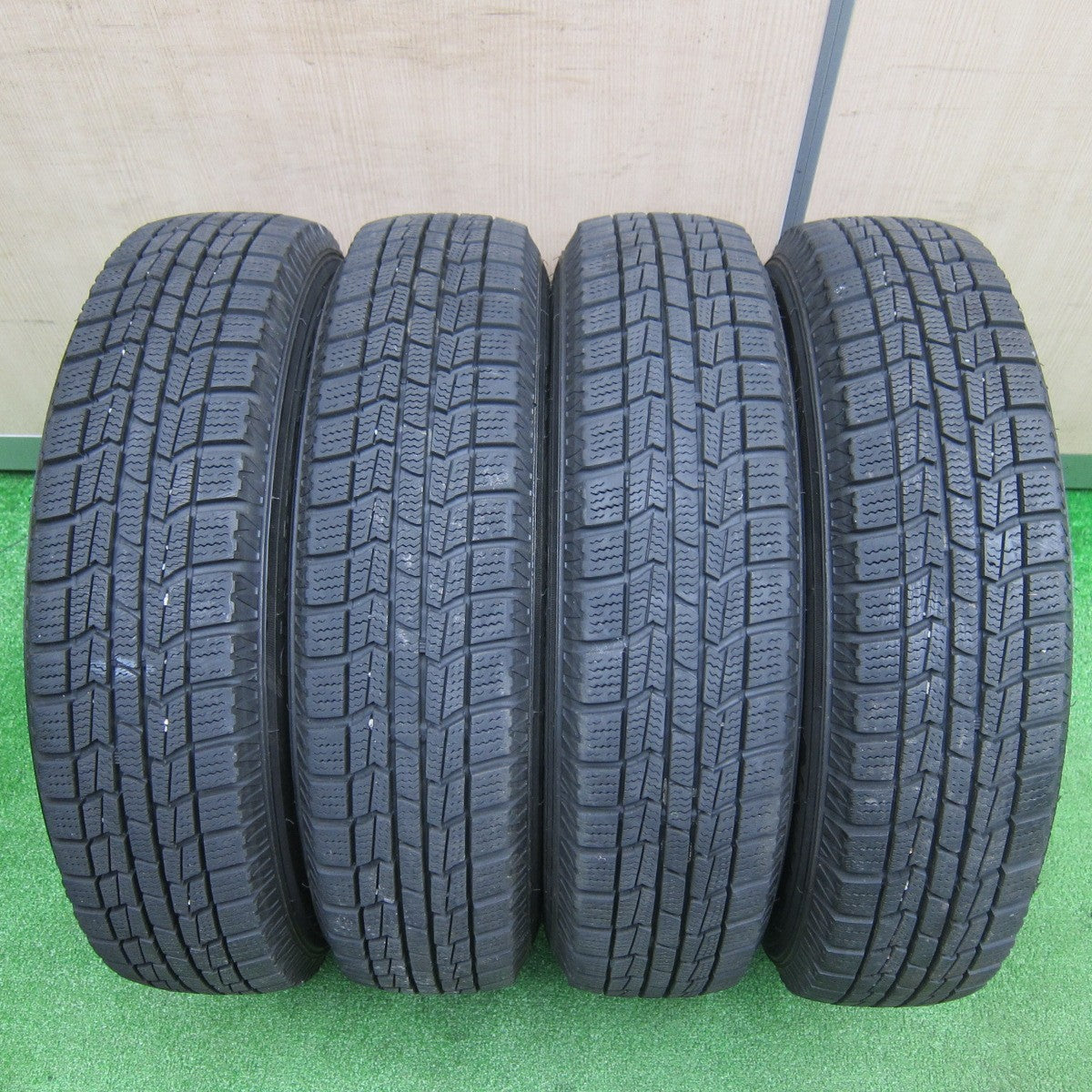 [送料無料] バリ溝！20年！キレイ！9.5分以上★スタッドレス 145/80R13 オートバックス ノーストレック N3i LEBEN レーベン 13インチ PCD100/4H★4121004TNス