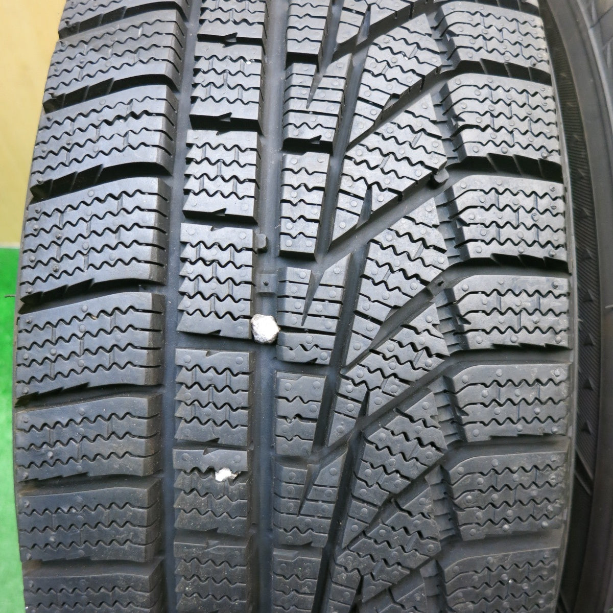 バリ溝！24年！キレイ！ほぼ10分★スタッドレス 185/70R14 ハンコック ウインター アイセプト IZ2A SCHNEIDER シュナイダー 14インチ PCD100/4H★6010503AKス