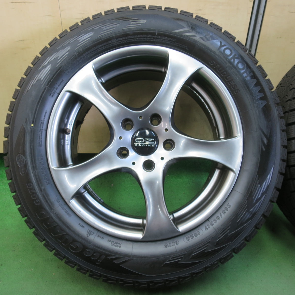 バリ溝！ほぼ10分★BMW 等 EURODESIGN O・Z 235/60R17 スタッドレス ヨコハマ アイスガード G075 17インチ ユーロデザイン PCD120/5H★5052701イス