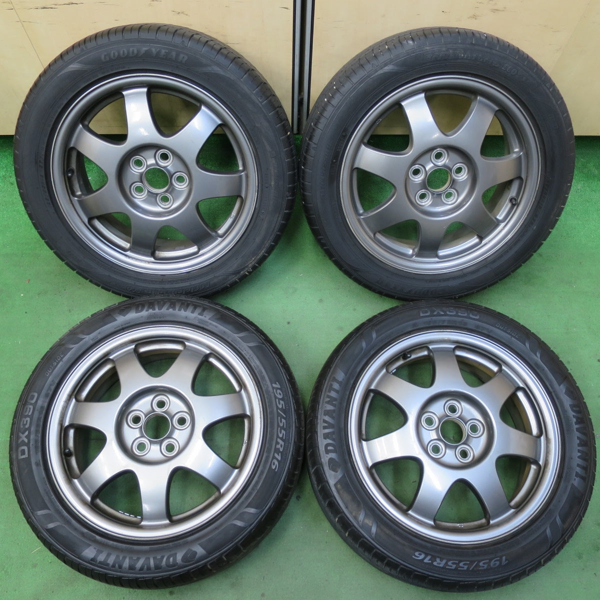 バリ溝！9.5分★トヨタ 20系 プリウス 純正 195/55R16 グッドイヤー EfficientGrip ECO hybrid EG01 ダヴァンティ DX390 16インチ PCD100/5H★5070309イノ