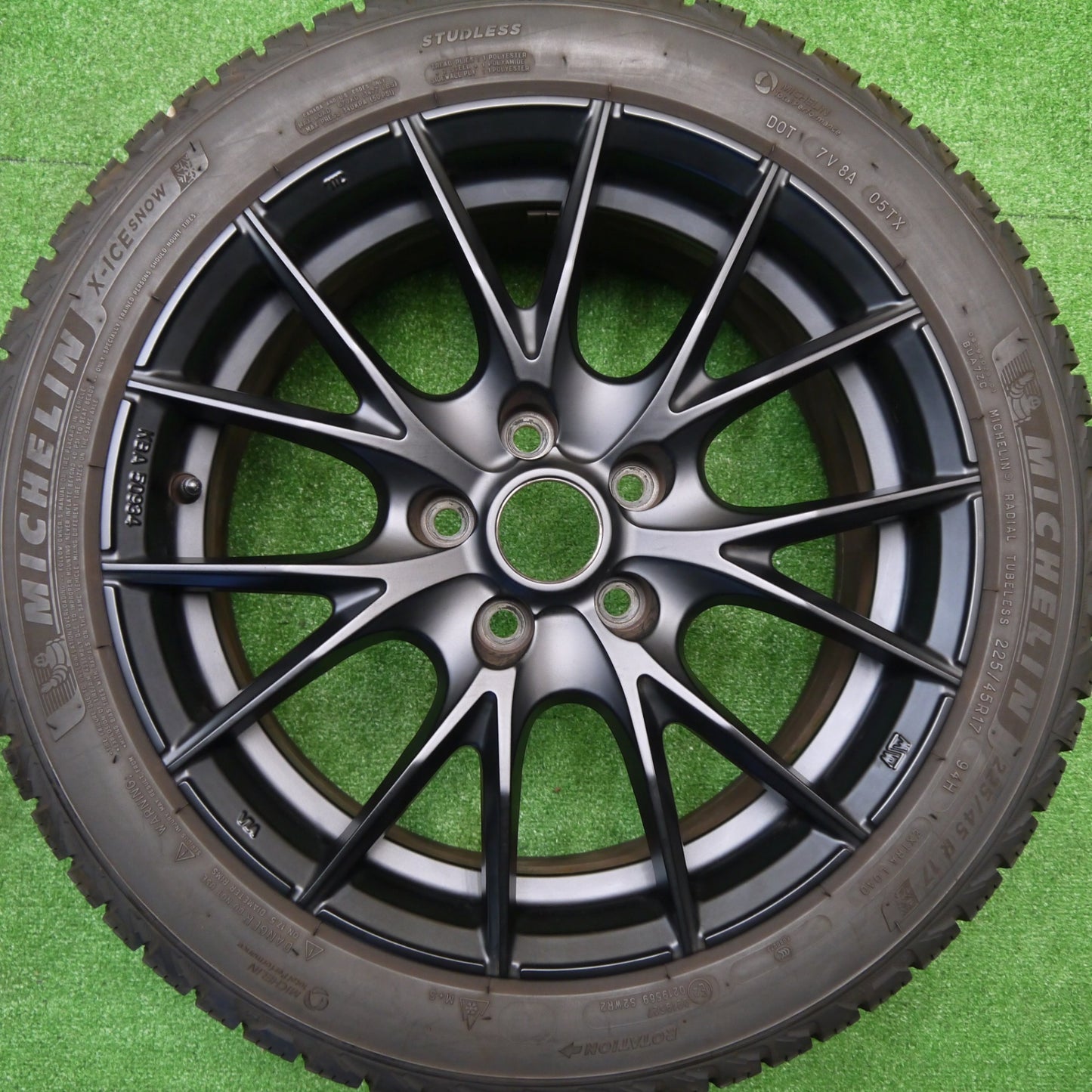 バリ溝！キレイ！9.5分★ベンツ 等 O・Z MSW ML512 225/45R17 スタッドレス ミシュラン X-ICE SNOW 17インチ OZ PCD112/5H★5102007Hス