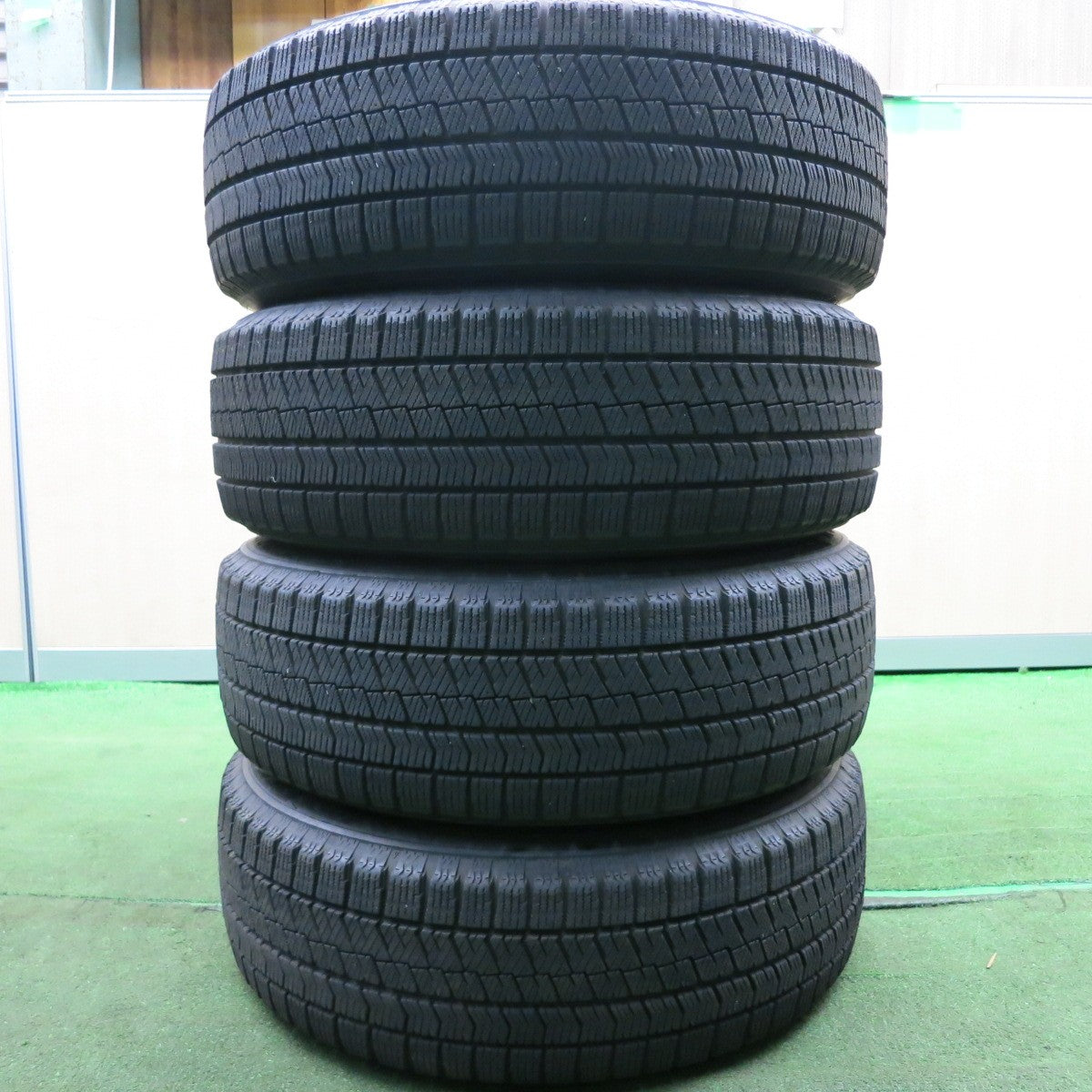 *送料無料* 4本価格！20年★スタッドレス 195/65R15 ブリヂストン ブリザック VRX2 ECO FORME エコフォルム 15インチ PCD100/5H★4051004HAス