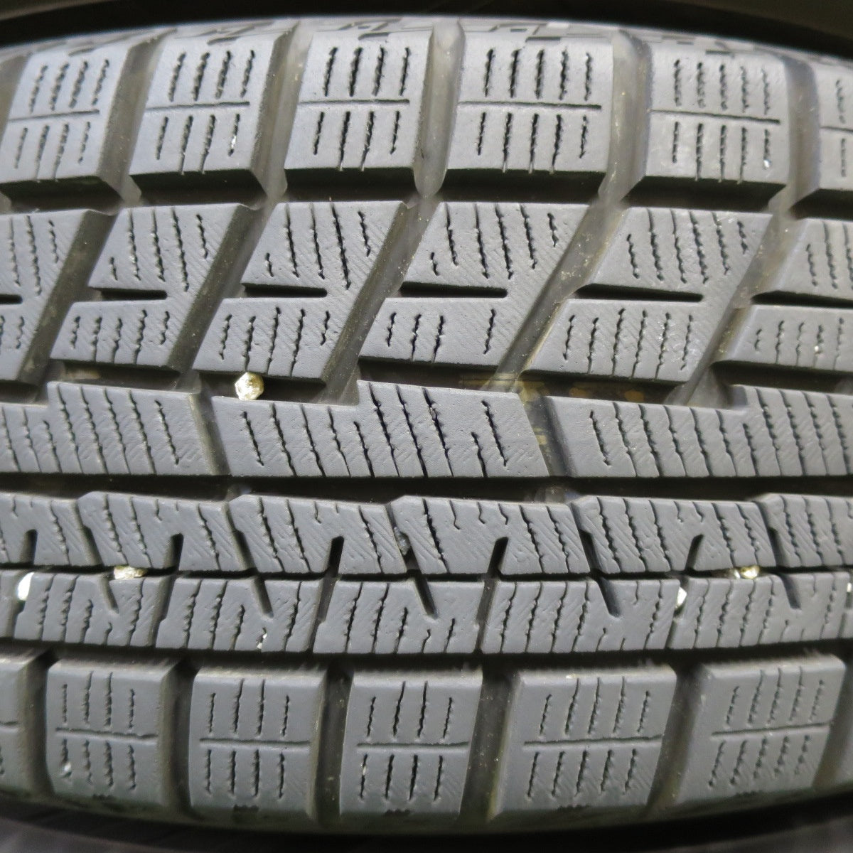 スタッドレス・ホイール 4本＞ 175/65R15 ヨコハマタイヤ 70～80