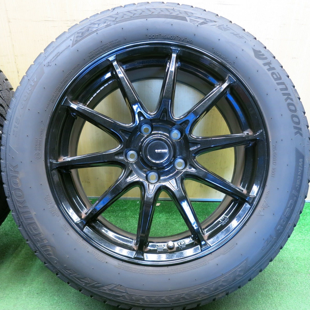 バリ溝！25年！キレイ！ほぼ10分★スタッドレス 215/60R17 ハンコック ウインター アイセプト IZ3 G-SPEED Gスピード 17インチ PCD114.3/5H★6053106HAス