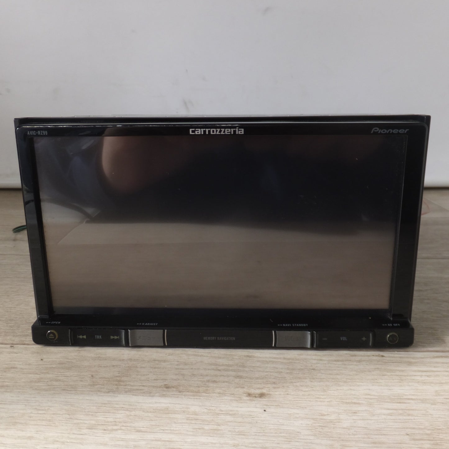 [送料無料] ★カロッツェリア carrozzeria AV一体型メモリーナビゲーション 楽ナビ AVIC-RZ99[45]★