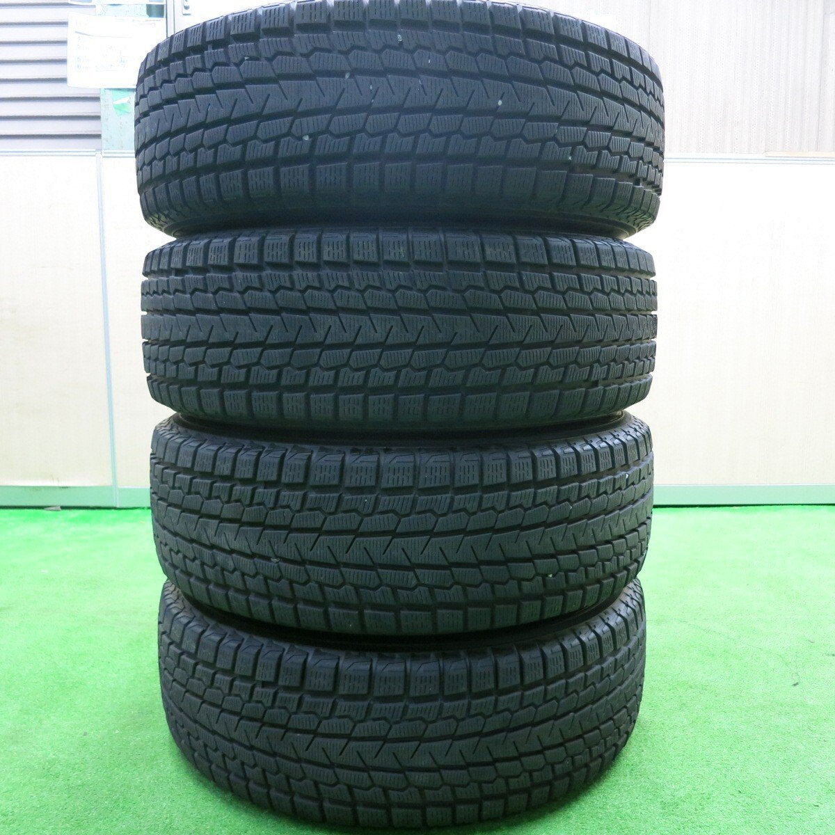 センサー付！バリ溝！21年！キレイ！9.5分★レクサス等 レアマイスター L-Fラウンジ 235/65R18 スタッドレス ヨコハマ アイスガード G075 PCD114.3/5H★4103103HAス