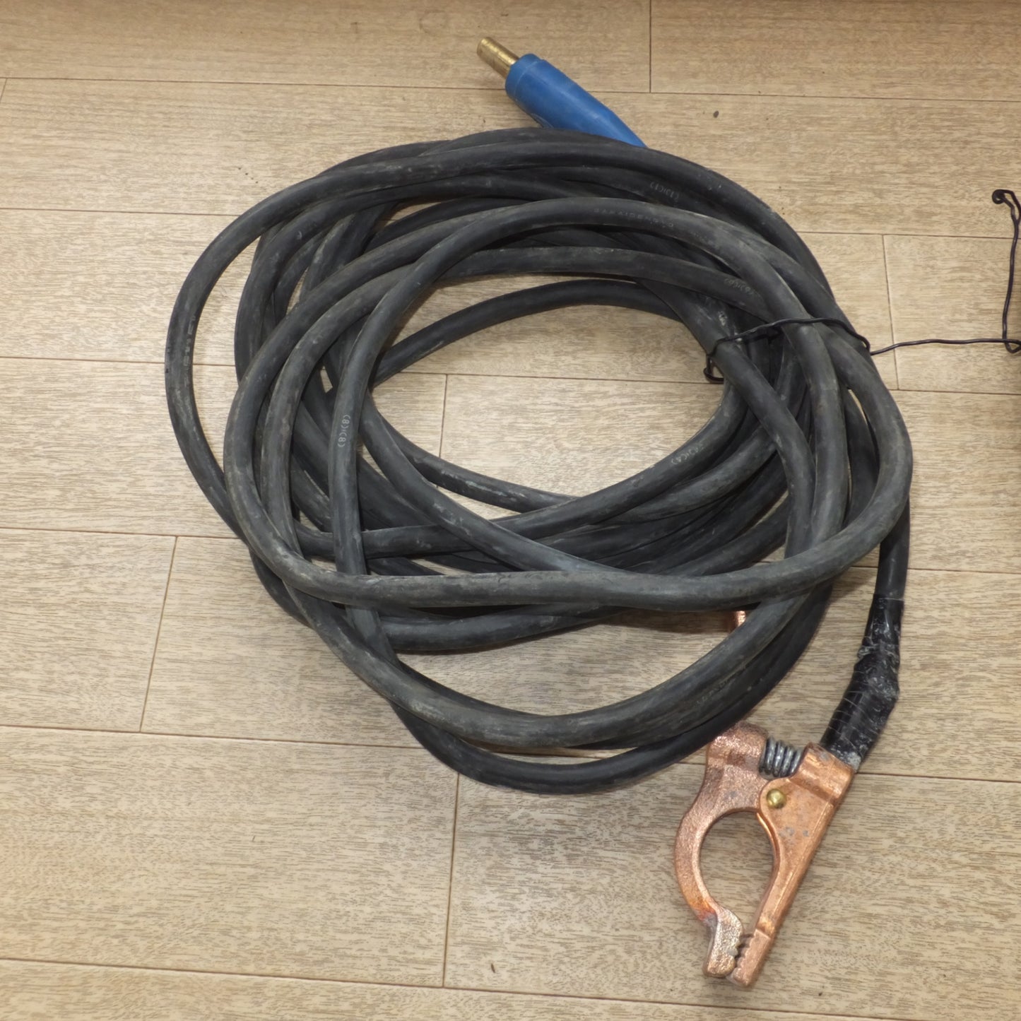 [送料無料] ★日動工業 NICHIDO デジタルインバーター直流溶接機 BMウェルダー200 BM2-200DA　単相200Ｖ 50/60Hz★