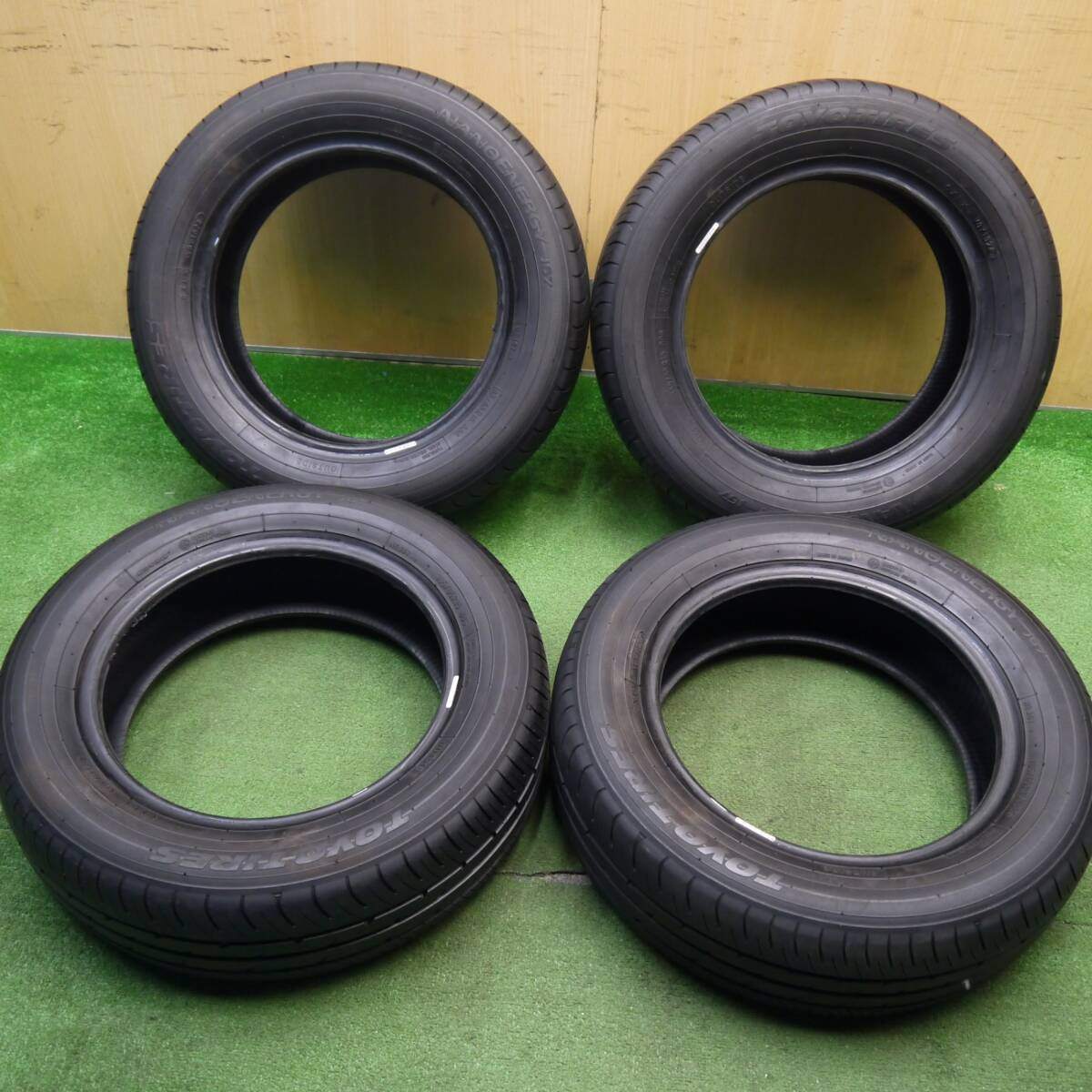 バリ溝 24年 9分★185/65R15 トーヨー ナノエナジー J67 15インチ フリード シエンタ アクア ノート マツダ2等★5031806Hノタ