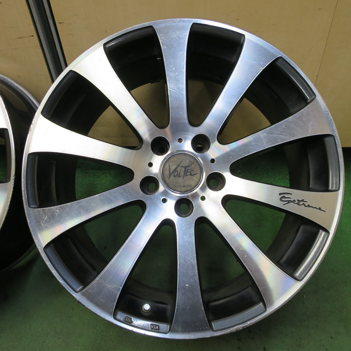 4本価格★VOLTEC Extreme INTER MILANO 19インチ ホイール ボルテック エクストリーム インターミラノ 19×7.5J PCD114.3/5H★6072902NGホ