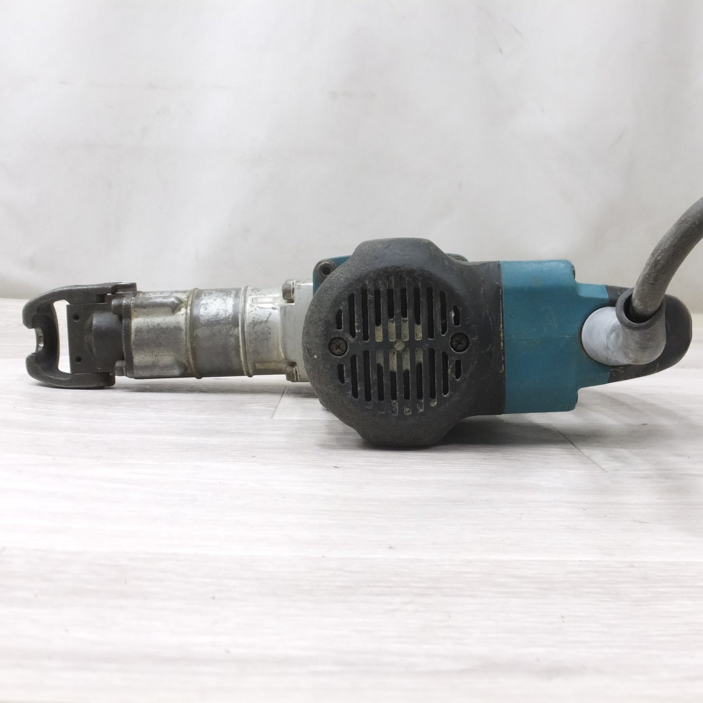 [送料無料] ジャンク◆makita マキタ 電動ハンマ HM0830 ハツリ 電動工具 100V◆