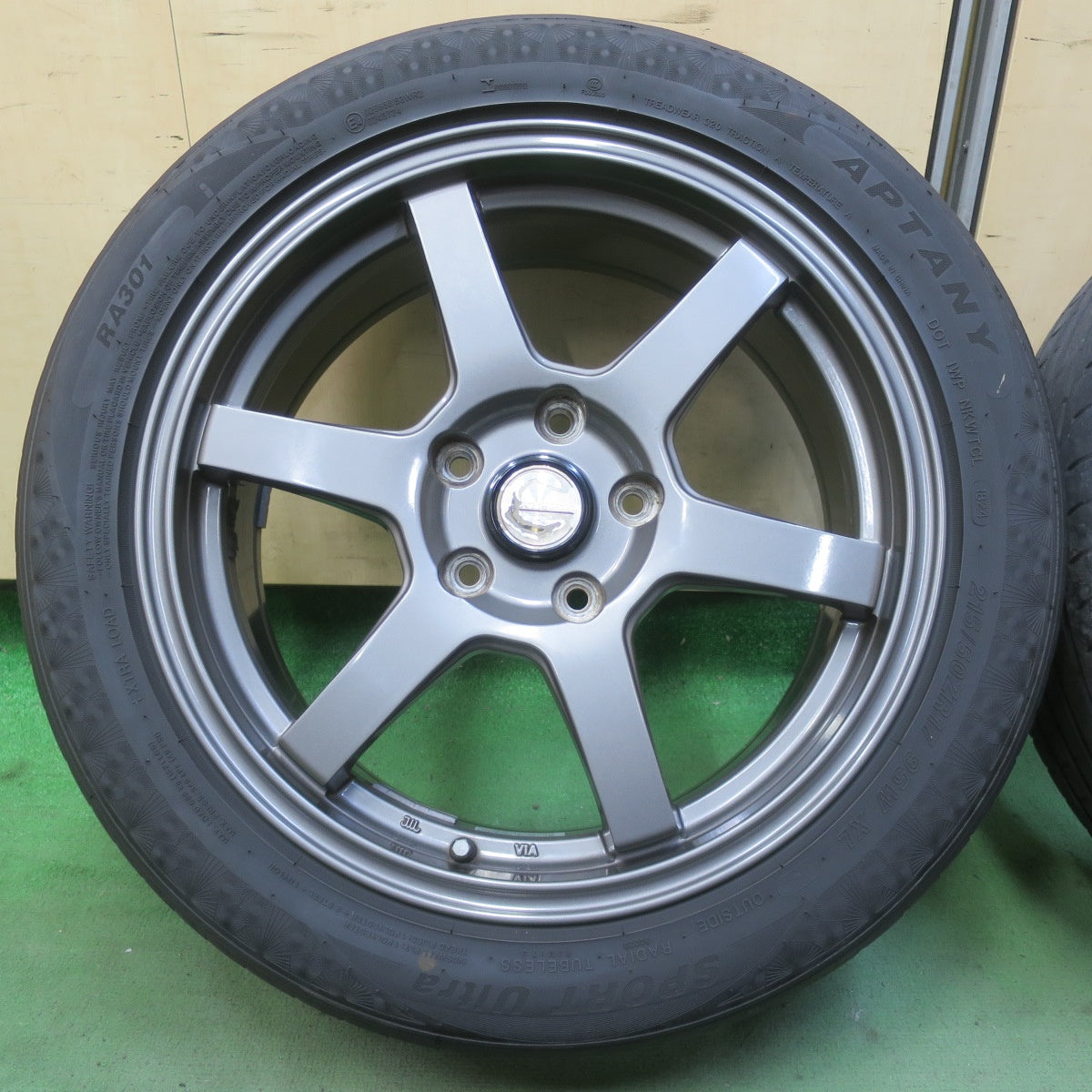 キレイ！24年◎215/50R17 アプタニー SPORT Ultra RA301 J-TECH SPORT Jテック スポーツ 17インチ PCD114.3/5H◎6091505IMノ