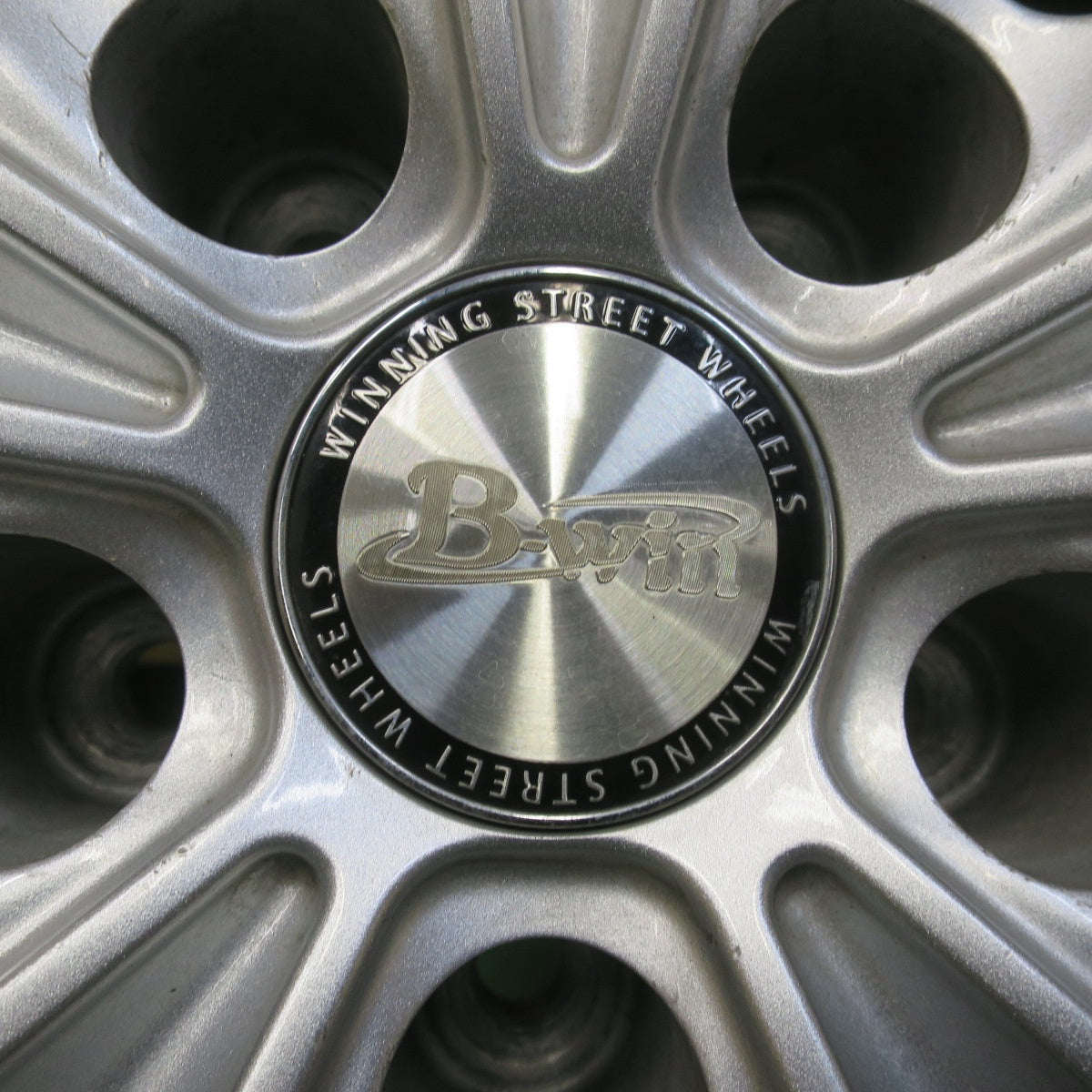 バリ溝！8.5分◎スタッドレス 225/65R17 ミシュラン X-ICE3+ B-win 社外 アルミ 17インチ PCD114.3/5H◎6070603イス
