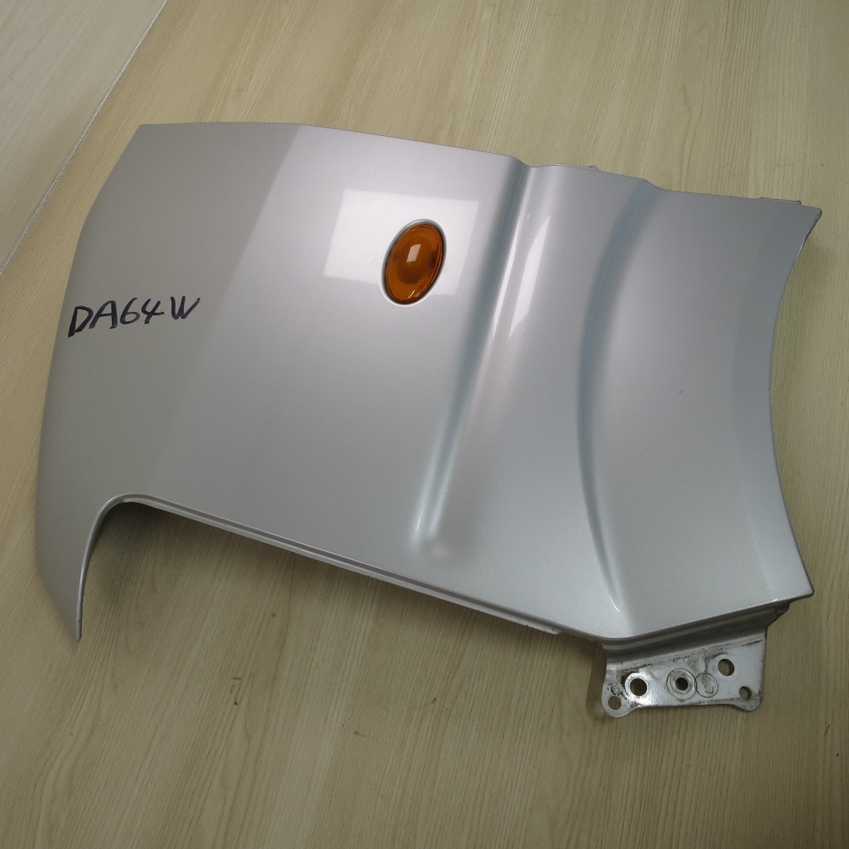 ♪スズキ DA64W エブリイ 純正 フロント フェンダー 左 側 のみ 型式 不明 パネル カバー カー パーツ♪