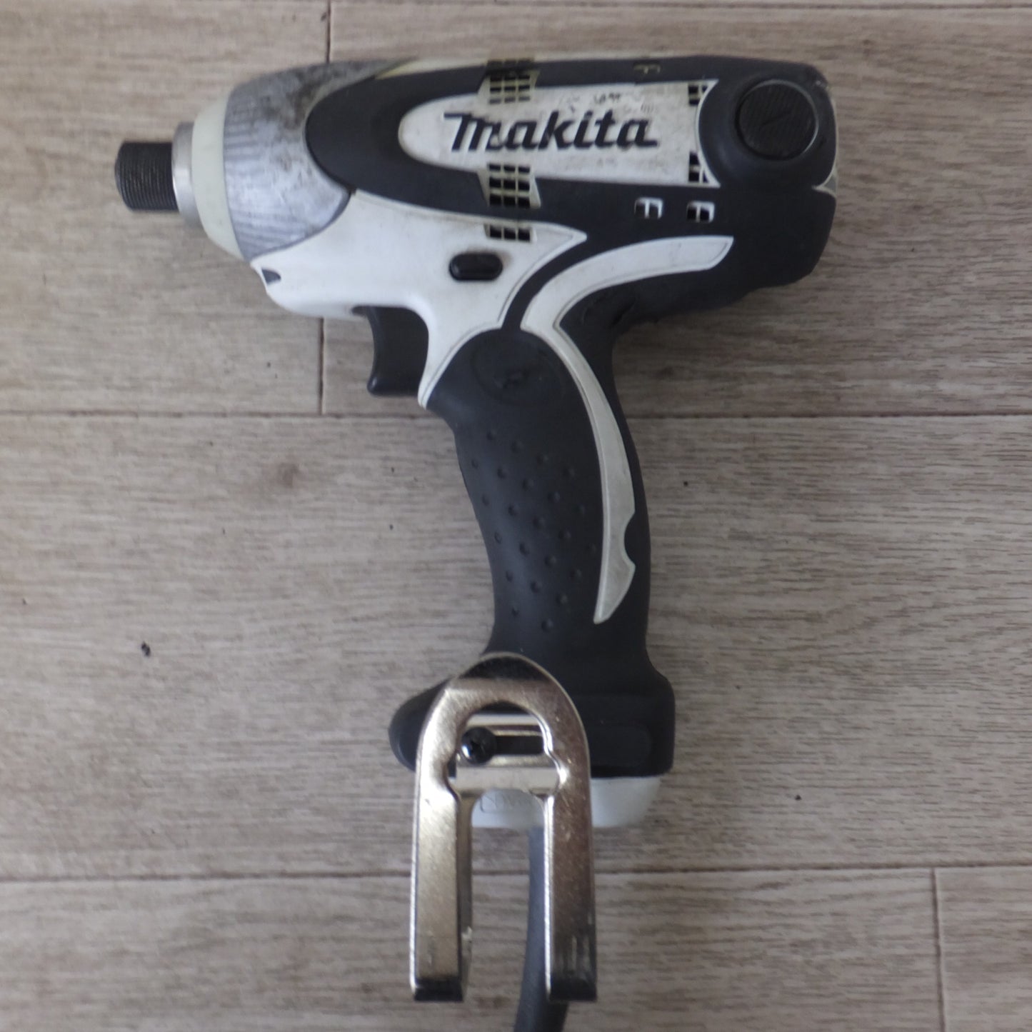 [送料無料] ★マキタ makita インパクトドライバ 6955SPKW コード10m付　100V～ 4.8A 50-60Hz 400W★