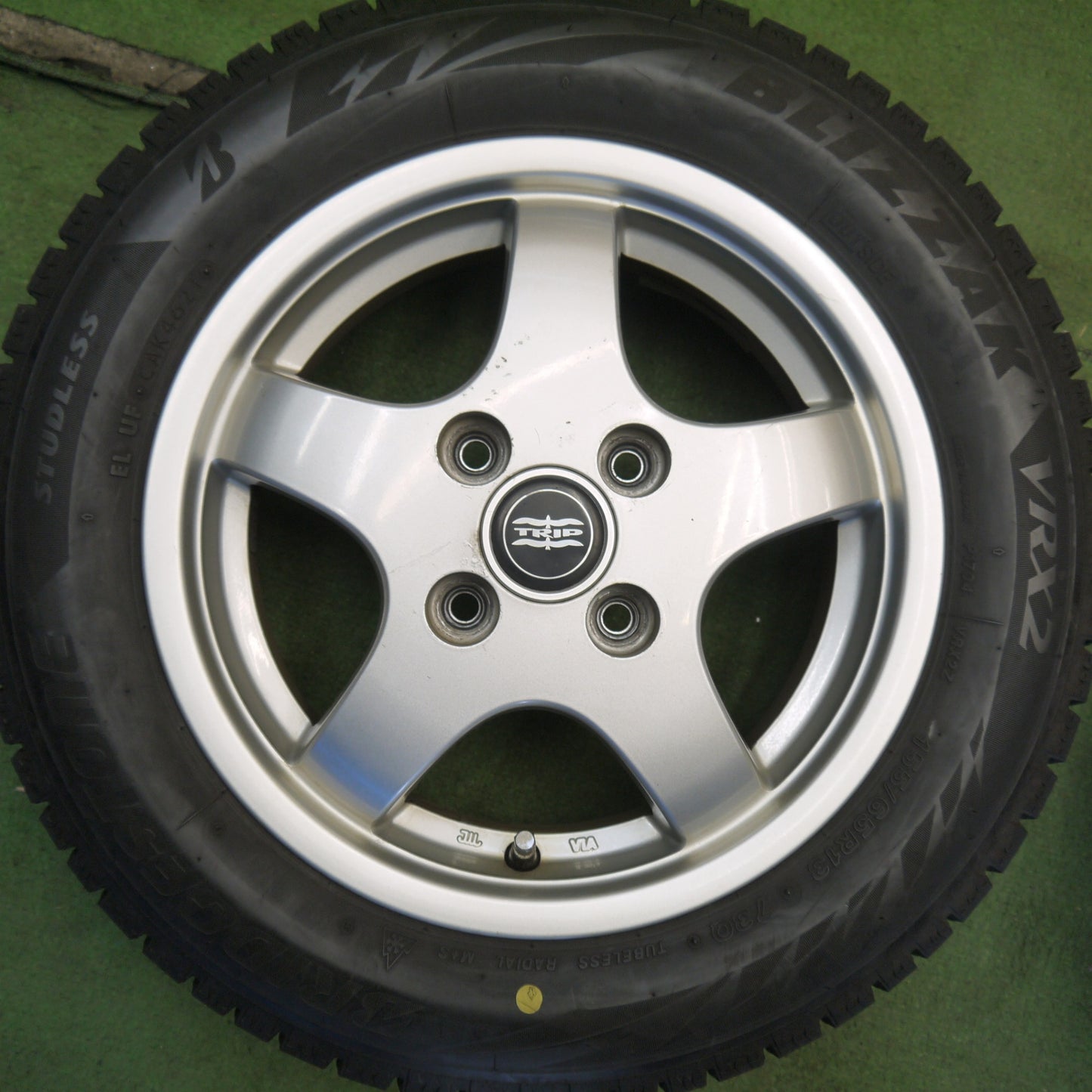 バリ溝！8.5分★スタッドレス 155/65R13 ブリヂストン ブリザック VRX2 TRIP/05 13インチ PCD100/4H★6052508Hス