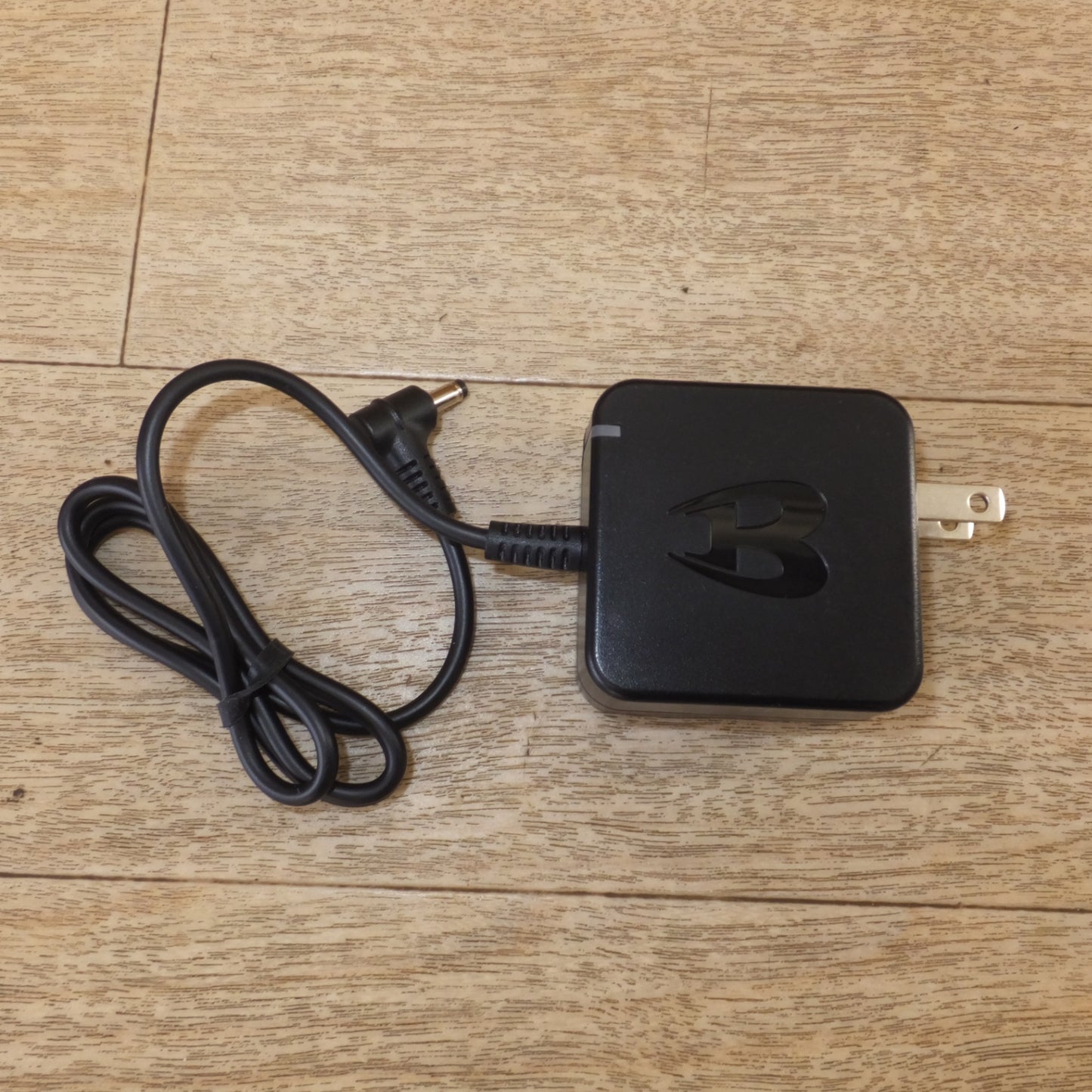 [送料無料] ★京セラ バートル BURTLE エアークラフト充電器 AC380 CHARGER AC2130　AIRCRAFT★