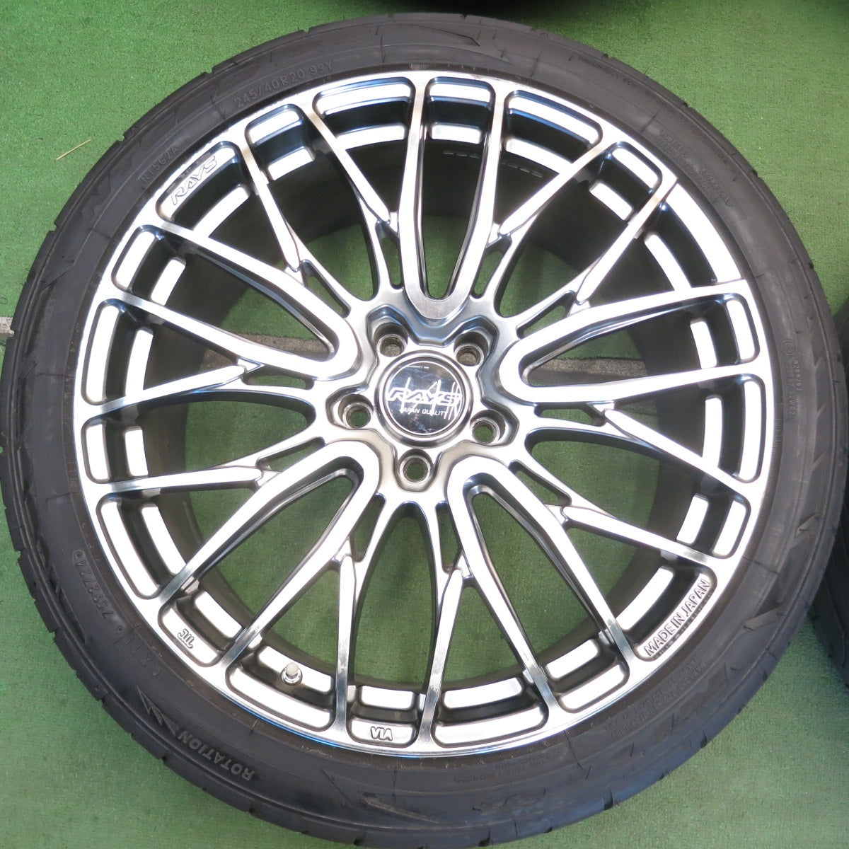バリ溝！24年！9.5分◎RAYS HOMURA 2X10BD 245/40R20 ニットー NT555 G2 レイズ ホムラ 2×10BD 20インチ PCD114.3/5H◎6081305HAノ