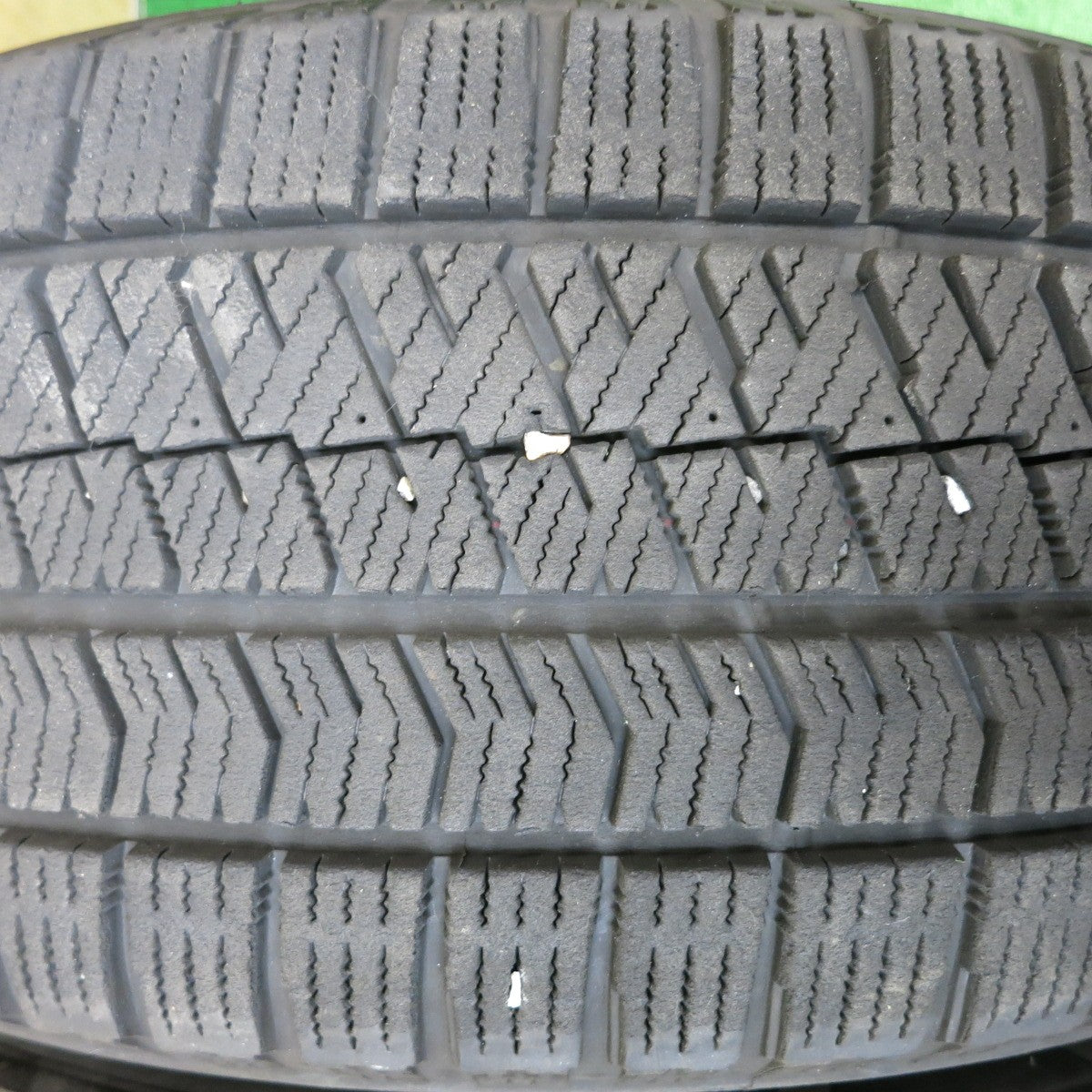バリ溝！21年！キレイ！8.5分★スタッドレス 215/60R16 ブリヂストン ブリザック VRX2 SEIN ザイン 16インチ PCD114.3/5H★5110618HAス