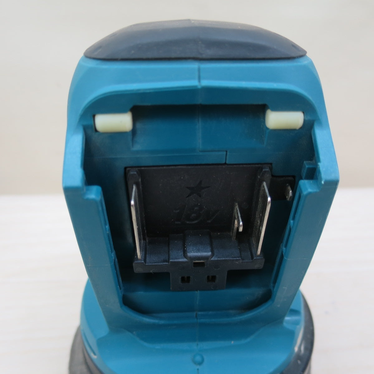 ☆マキタ 125mm 充電式 ランダム オービット サンダー BO180D 電動 工具 研摩 研磨 機 makita 18V☆