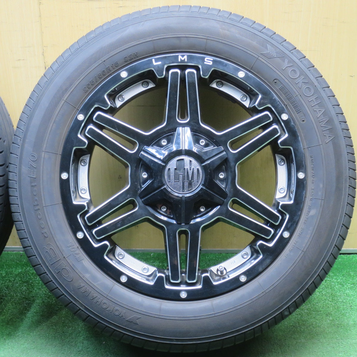 バリ溝！8.5分★LEHRMEISTER SAND 205/60R16 ヨコハマ dB デシベル E70 E70L レアマイスター サンド 16インチ PCD114.3 127/5H マルチ★6041401NJノ