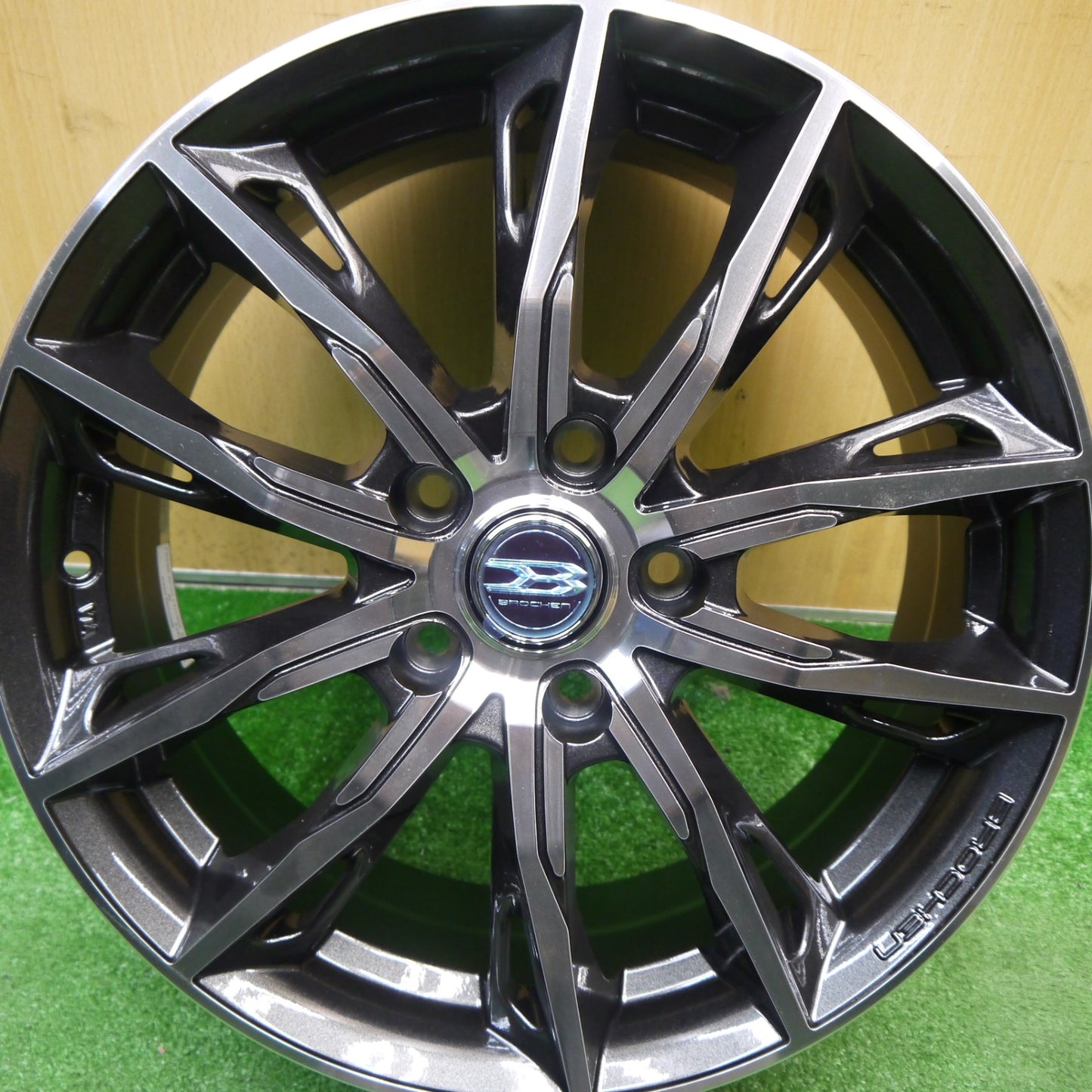 未使用！付属品付き！1本★BROCKEN LFM538 17インチ ホイール ブロッケン 17×7J PCD114.3/5H★5112514Hホ
