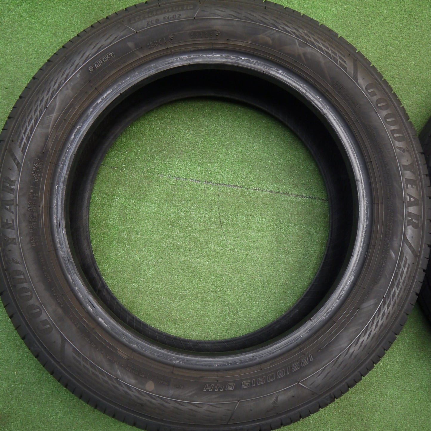 バリ溝！23年！9.5分★185/60R15 グッドイヤー EfficientGrip ECO EG02 エフィシエントグリップ エコ タイヤ 15インチ シエンタ アクア ヤリス 等★5121904Hノタ