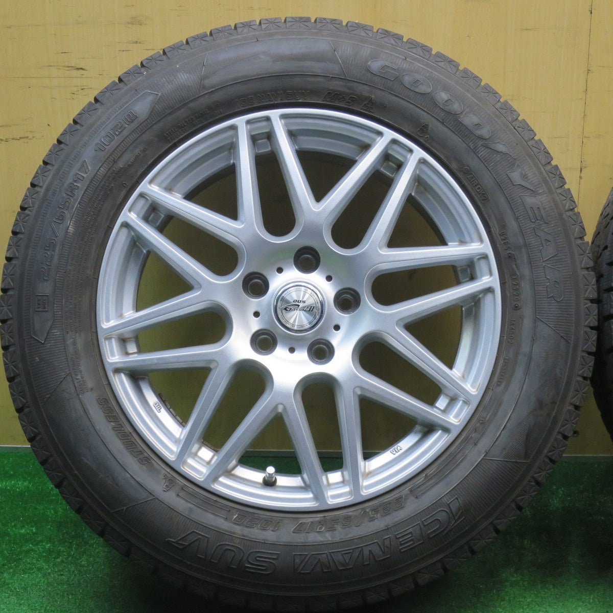 バリ溝！9.5分★スタッドレス 225/65R17 グッドイヤー アイスナビ SUV D.O.S. GavialⅡ DOS 17インチ PCD114.3/5H★5122505NJス