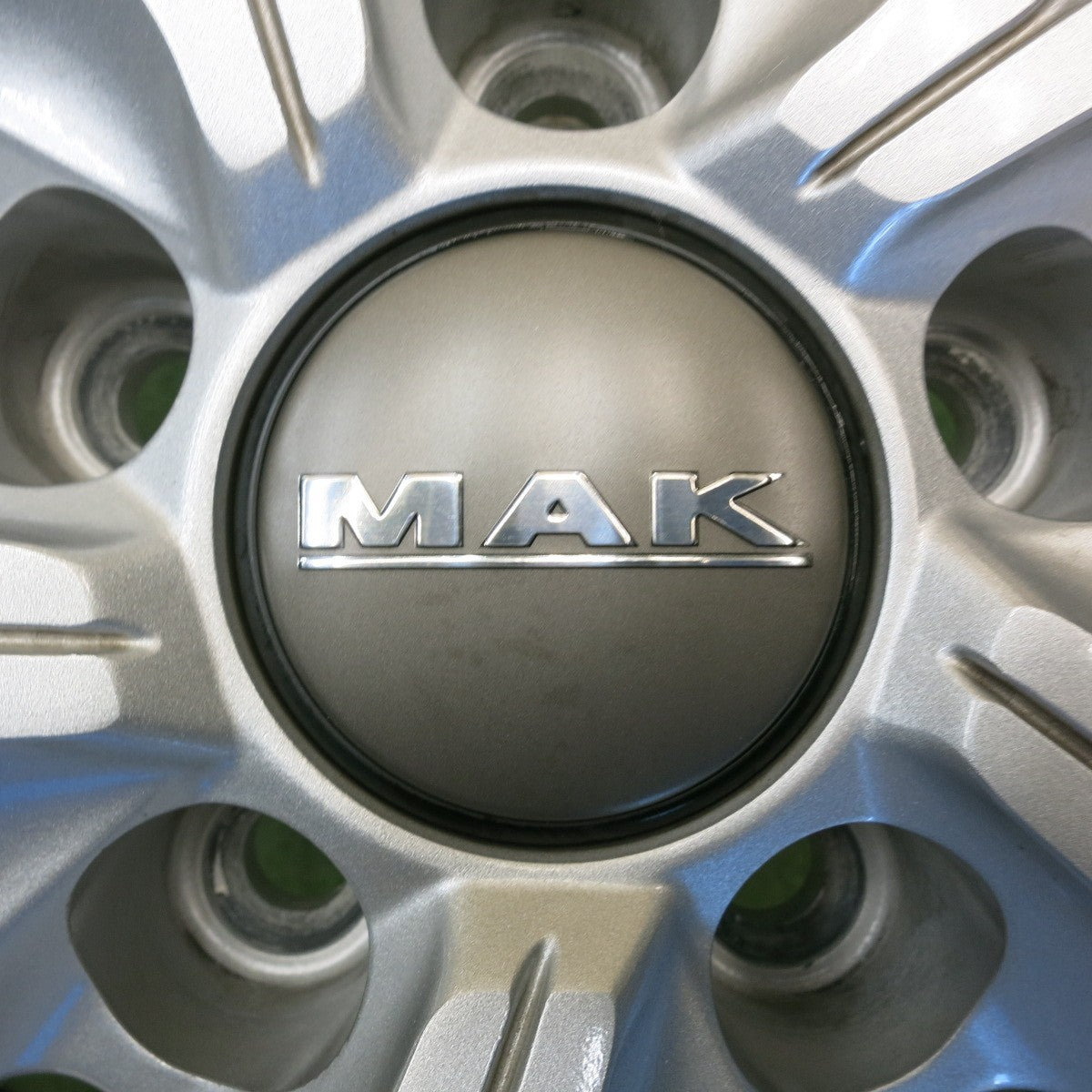 キレイ◎ワーゲン 等 MAK DRESDEN 17インチ ホイール マック ドレスデン 17×7J PCD112/5H◎6080601HAホ
