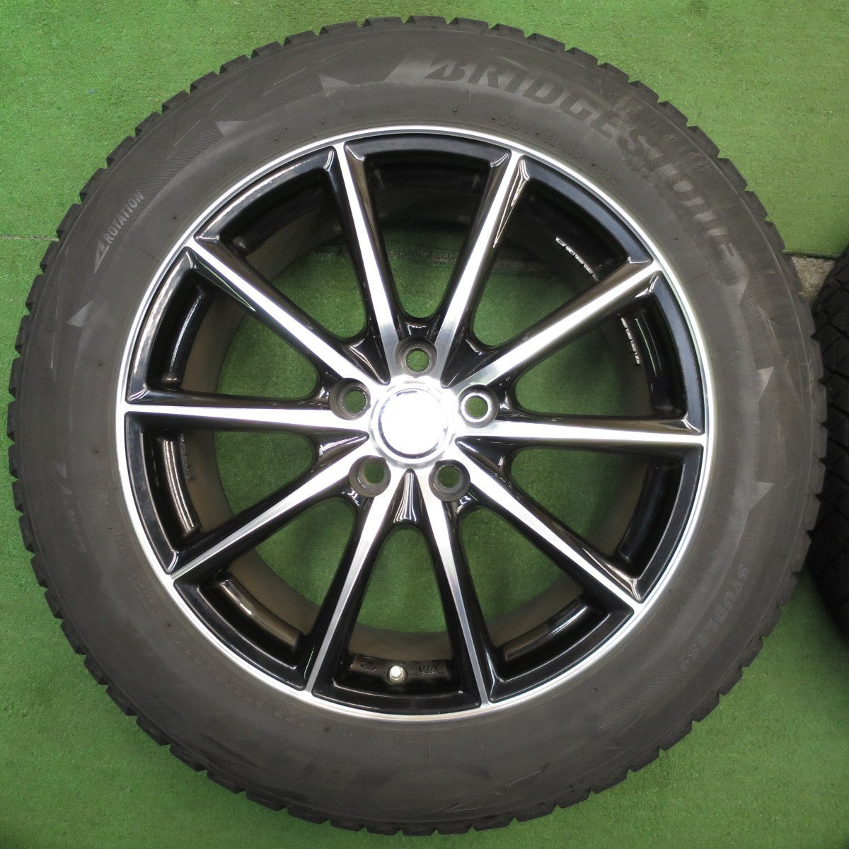 キレイ★スタッドレス 225/60R18 ブリヂストン ブリザック DM-V2 ECO FORME エコフォルム 18インチ PCD114.3/5H★5060205NJス