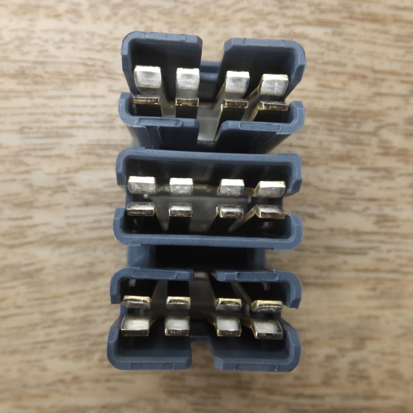 [送料無料] 未使用★シーメンス SIEMENS ブスバー 3-phase busbar 3RV2917-4A　接続プラグ 32ZD 付★