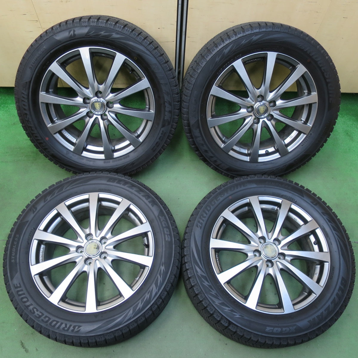 バリ溝！21年！キレイ！9.5分★インプレッサ 等 225/55R17 スタッドレス ブリヂストン ブリザック XG02 MANARAY SPORT マナレイ スポーツ 17インチ PCD100/5H★5112102イス