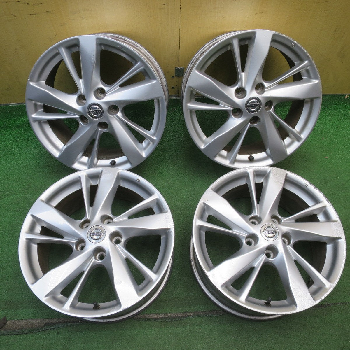 4本価格★日産 L33 ティアナ 純正 ホイール 17インチ 17×7.5J TEANA PCD114.3/5H★6070804NJホ