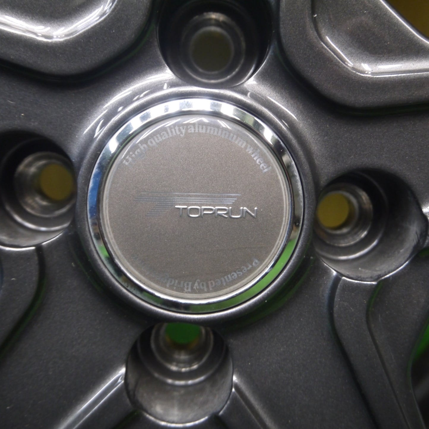 [送料無料] バリ溝！22年！キレイ！9.5分★スタッドレス 185/60R15 ブリヂストン ブリザック VRX2 TOPRUN トップラン 15インチ PCD100/4H★4110507Hス