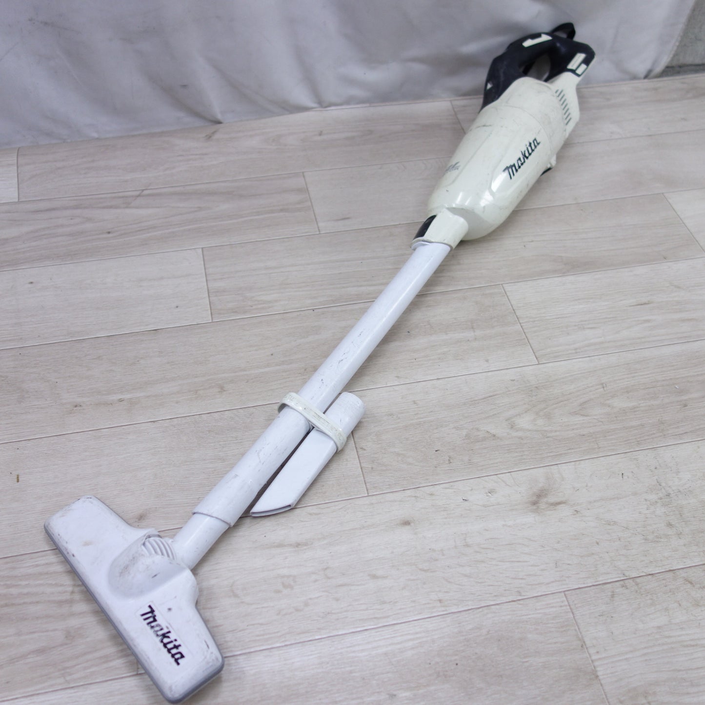 [送料無料] ◆マキタ 充電式 クリーナー CL281FD コードレス 18V 掃除機 集塵機 集じん makita◆