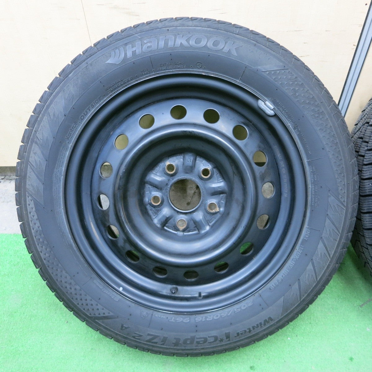 バリ溝！9分！2本★スタッドレス 205/60R16 ハンコック ウインター アイセプト IZ2A スチール ホイール 16インチ PCD114.3/5H★5021201ナス