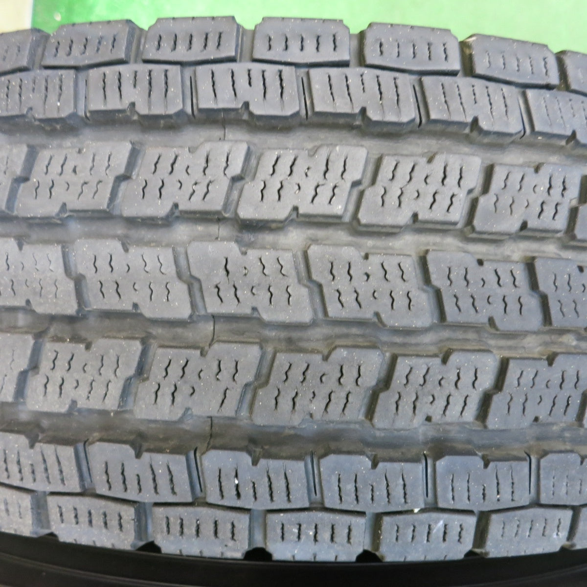 バリ溝！22年！キレイ！9分◎トヨタ ハイエース 純正 スチール 195/80R15 107/105L スタッドレス ヨコハマ アイスガード iG91 15インチ PCD139.7/6H◎6090303HAス