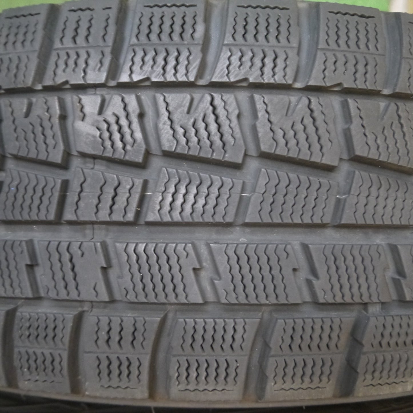 *送料無料* バリ溝！キレイ！9.5分★スタッドレス 205/60R16 ダンロップ ウインターマックス WM01 DUFACT デュファクト 16インチ PCD114.3/5H★4072901Hス