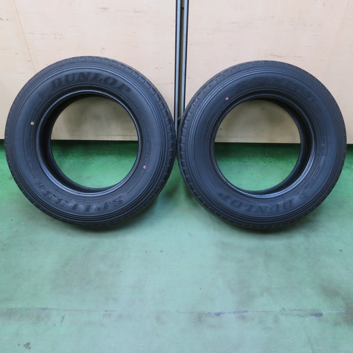 バリ溝！9.5分！2本★トラック タイヤ 195/75R15 109/107L ダンロップ SPLT33K タイヤ 15インチ ダイナ キャンター 等★6050610イノタ