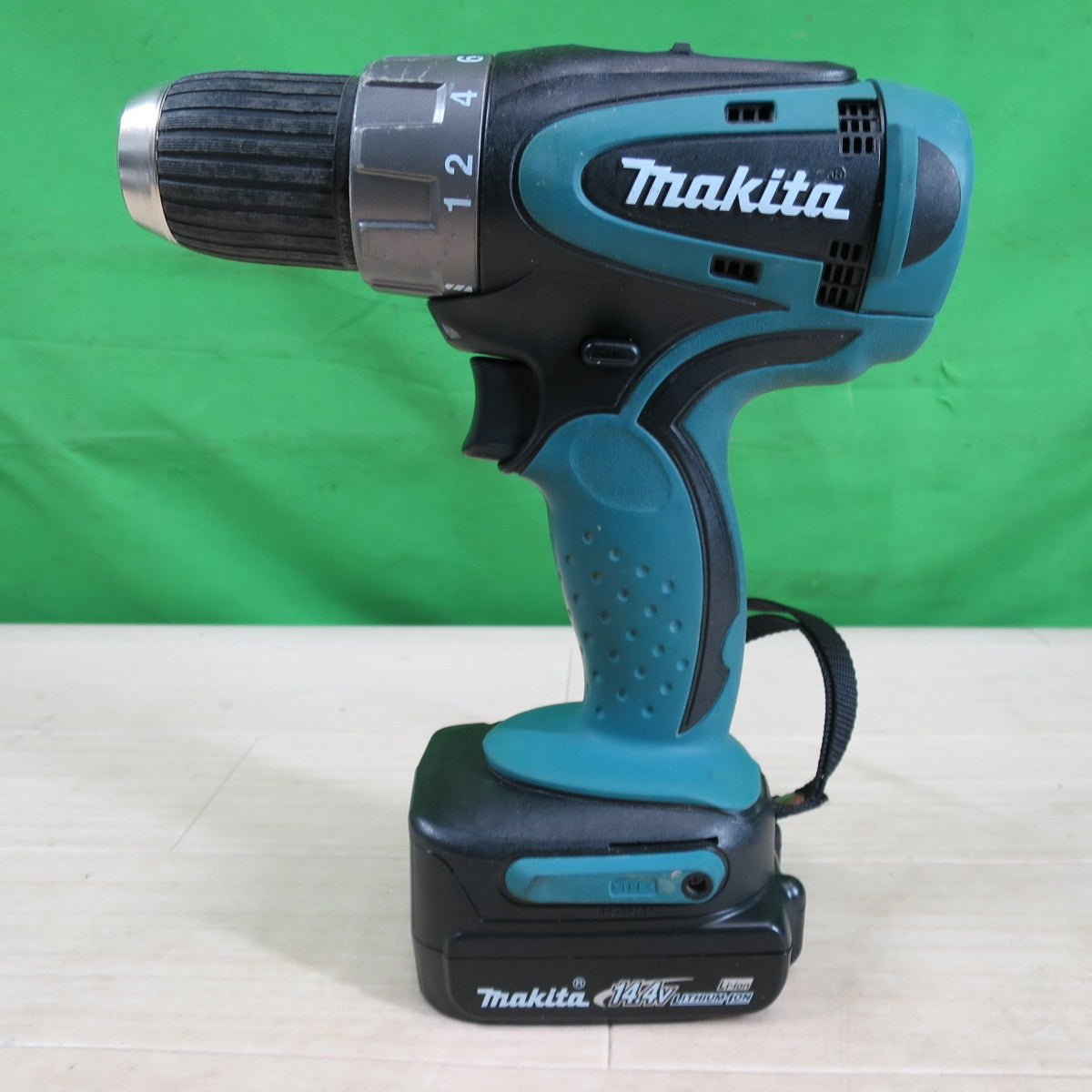 ☆マキタ makita 充電式 ドライバドリル DF445DSHX 14.4V バッテリ BL1415 充電器 DC18SD セット☆ [送料無料]