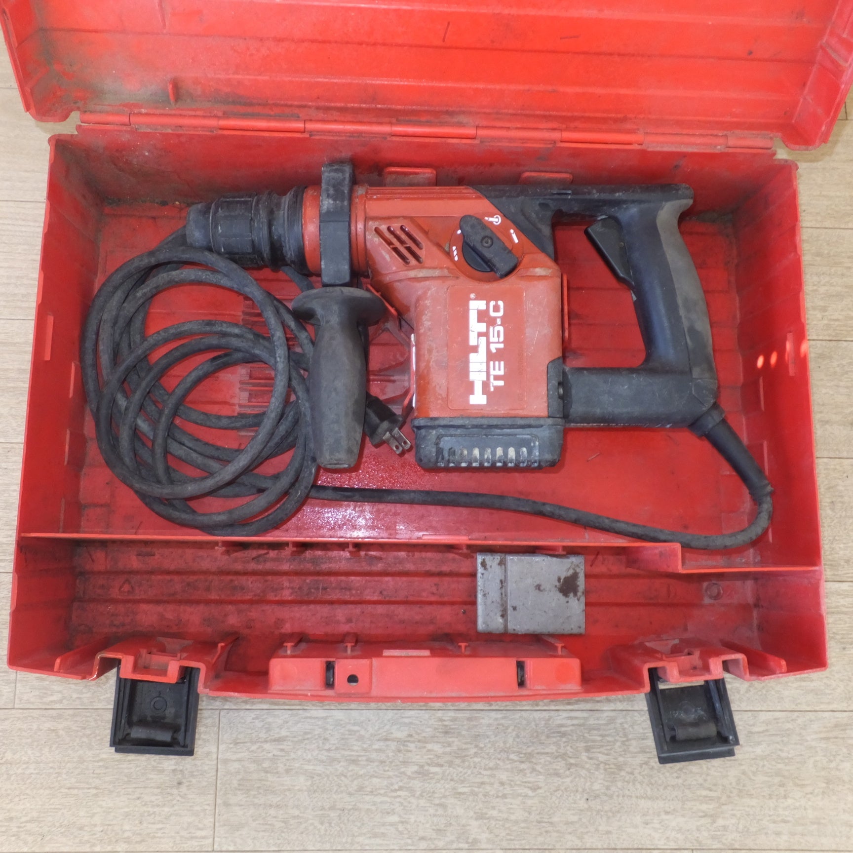 送料無料] ☆ヒルティ HILTI ロータリーハンマードリル TE15-C 100V