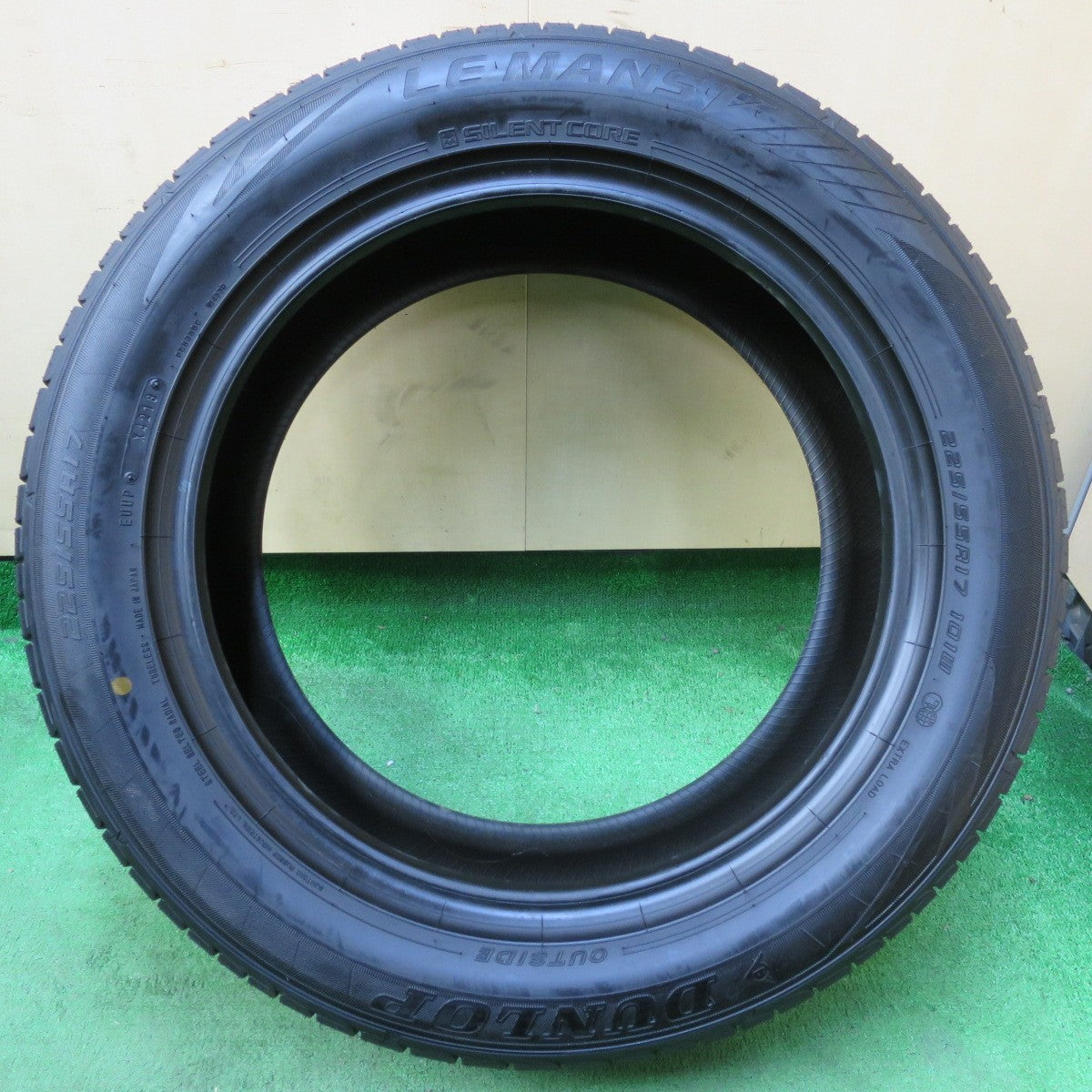[送料無料] 未使用★225/55R17 ダンロップ LE MANS V ルマン5 タイヤ 17インチ レガシィ エクストレイル 等★4110603イノタ
