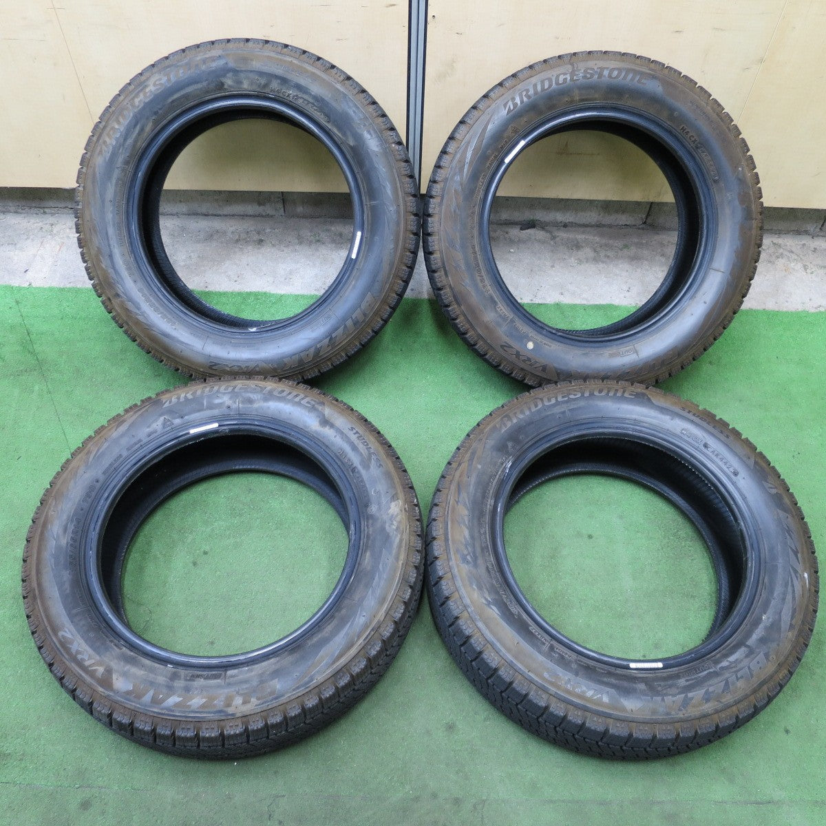 バリ溝！23年！9分★スタッドレス 165/65R14 ブリヂストン ブリザック VRX2 タイヤ 14インチ ソリオ タンク トール 等★6021702NGスタ