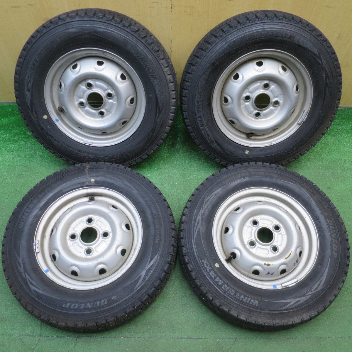バリ溝！22年！ほぼ10分★スタッドレス 145/80R12 80/78N ダンロップ ウインターマックス SV01 TOPY スチール 12インチ PCD100/4H★6022301NJス