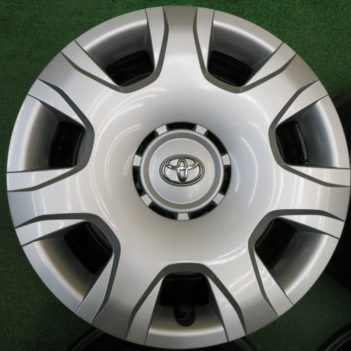 キレイ★トヨタ 200系 ハイエース 純正 ホイール 15インチ 15×6J PCD139.7/6H★5112503HAホ