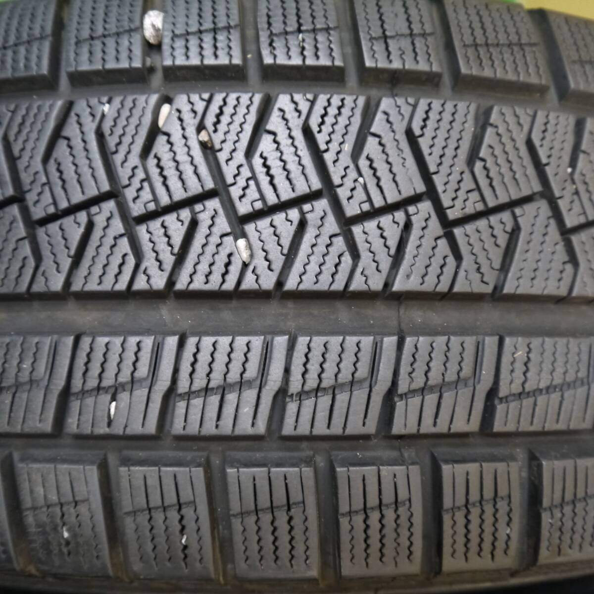 バリ溝！キレイ！8.5分★スタッドレス 225/65R17 ピレリ アイスアシンメトリコ プラス STRANGER ストレンジャー 17インチ PCD114.3/5H★5031208Hス