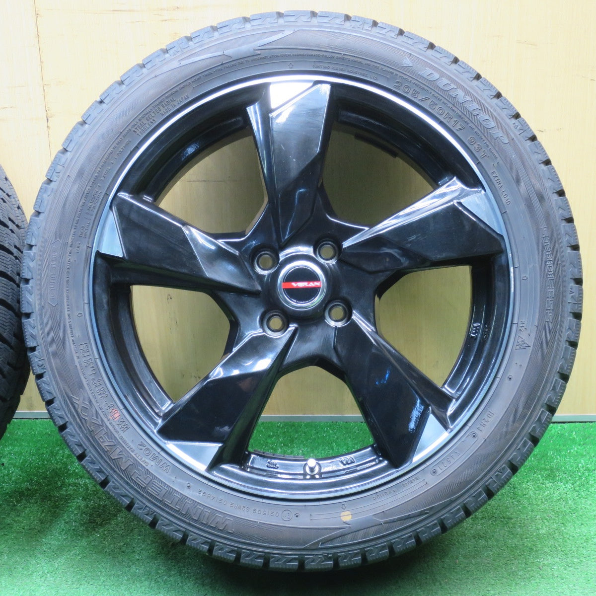 バリ溝！9.5分以上★Lehrmeister PREMIX VERAN V 205/50R17 スタッドレス ダンロップ ウインターマックス WM02 レアマイスター プレミックス ヴェラン PCD100/4H★5121813NJス